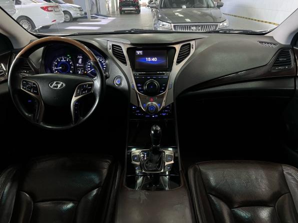 Hyundai Grandeur V с пробегом 2011 года, цена 1 290 000 рублей, 165137 км, седан, Автокод Объявления