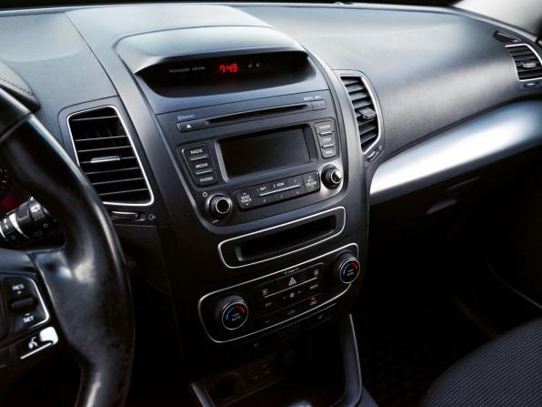 Kia Sorento II Рестайлинг с пробегом 2015 года, цена 1 799 000 рублей, 248805 км, внедорожник, Автокод Объявления