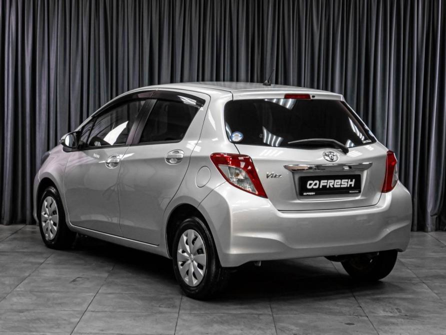 Toyota Vitz III (XP130) Тюмень  - изображение 2