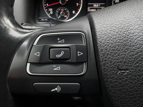 Volkswagen Tiguan I Рестайлинг с пробегом 2015 года, цена 1 425 000 рублей, 223000 км, внедорожник, Автокод Объявления