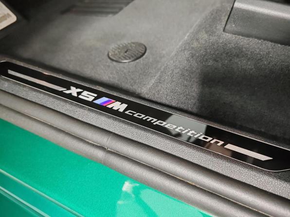 BMW X5 M III (F95) Рестайлинг с пробегом 2024 года, цена 15 999 000 рублей, 11746 км, внедорожник, Автокод Объявления