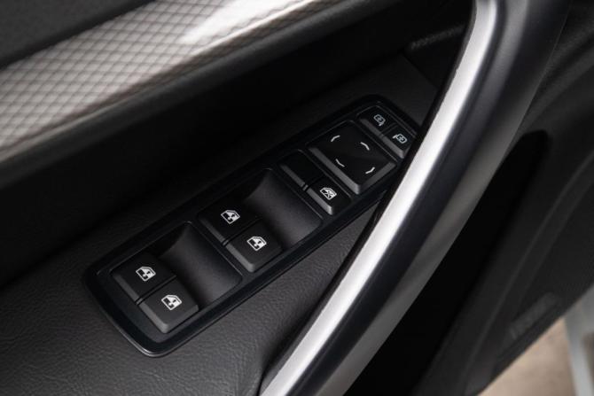 Lada (ВАЗ) Vesta I с пробегом 2023 года, цена 1 299 000 рублей, 50224 км, седан, Автокод Объявления