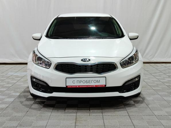 Kia Ceed II Рестайлинг с пробегом 2017 года, цена 1 500 000 рублей, 93000 км, хэтчбек, Автокод Объявления