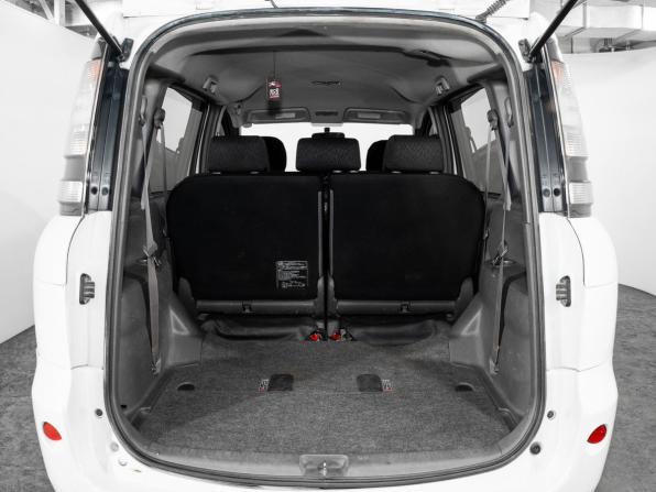 Toyota Sienta I Рестайлинг 2 с пробегом 2012 года, цена 825 000 рублей, 72863 км, компактвэн, Автокод Объявления