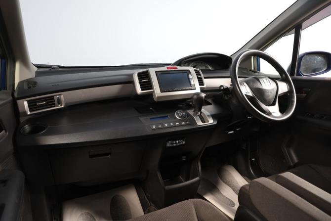 Honda Freed I Рестайлинг 2 с пробегом 2014 года, цена 1 299 000 рублей, 170000 км, компактвэн, Автокод Объявления