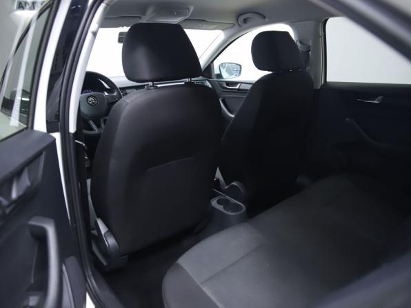 Skoda Rapid I Рестайлинг с пробегом 2019 года, цена 1 160 000 рублей, 170801 км, лифтбек, Автокод Объявления