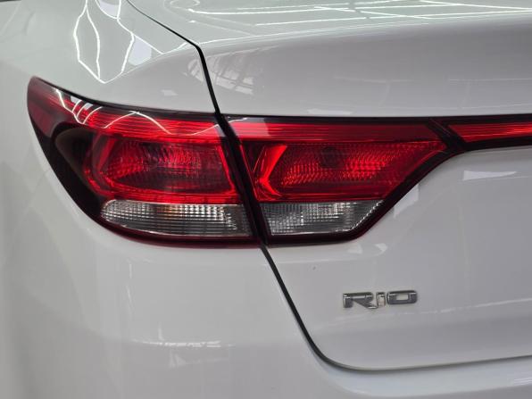 Kia Rio IV с пробегом 2018 года, цена 1 549 000 рублей, 113163 км, седан, Автокод Объявления