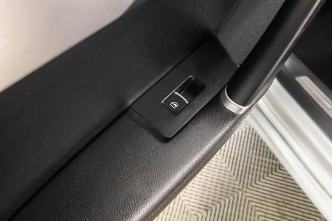 Volkswagen Passat B7 с пробегом 2012 года, цена 929 000 рублей, 238500 км, седан, Автокод Объявления