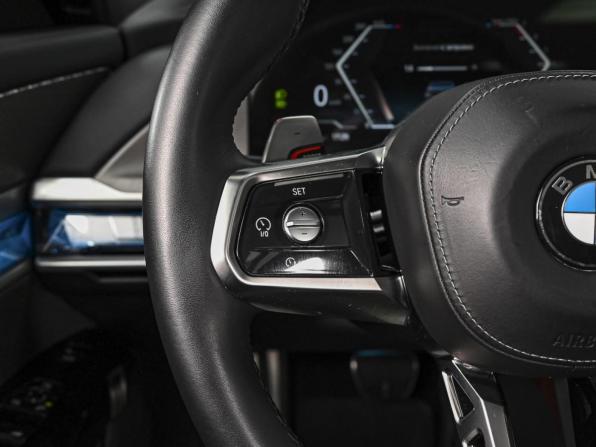 BMW 7 серии VII (G70) с пробегом 2023 года, цена 12 899 000 рублей, 21162 км, седан, Автокод Объявления