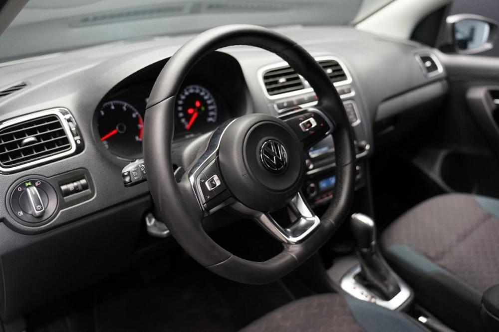 Volkswagen Polo V Рестайлинг Крым  - изображение 13
