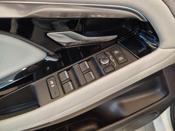 Land Rover Range Rover Evoque II с пробегом 2021 года, цена 3 495 000 рублей, 84814 км, внедорожник, Автокод Объявления