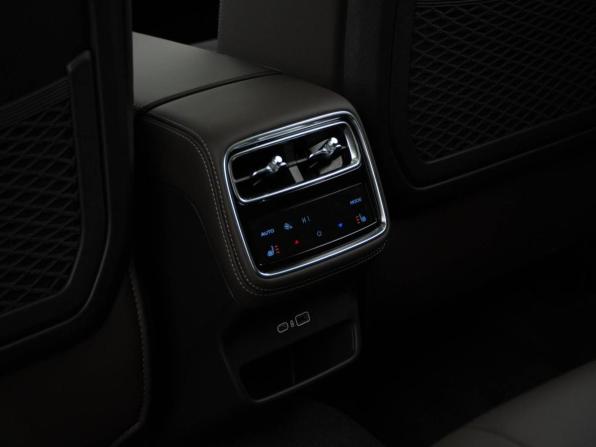 Geely Monjaro I Рестайлинг 2 с пробегом 2026 года, цена 4 588 888 рублей, 28 км, внедорожник, Автокод Объявления