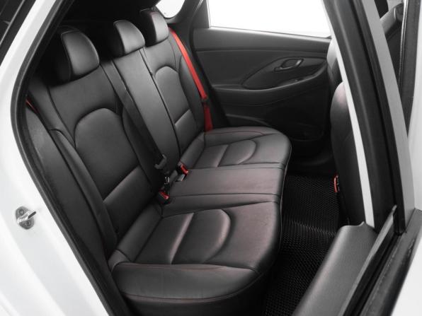 Hyundai i30 III Рестайлинг с пробегом 2019 года, цена 1 594 070 рублей, 98982 км, хэтчбек, Автокод Объявления