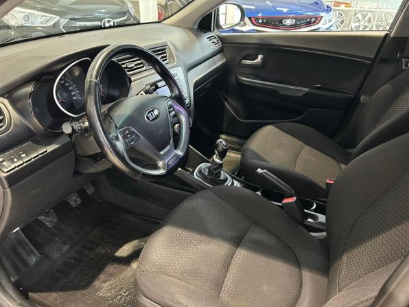 Kia Rio III Рестайлинг с пробегом 2015 года, цена 929 000 рублей, 95000 км, седан, Автокод Объявления