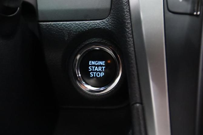 Toyota Camry VII (XV50) Рестайлинг с пробегом 2016 года, цена 2 295 950 рублей, 149375 км, седан, Автокод Объявления