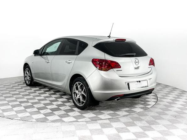 Opel Astra J с пробегом 2010 года, цена 657 000 рублей, 269851 км, хэтчбек, Автокод Объявления