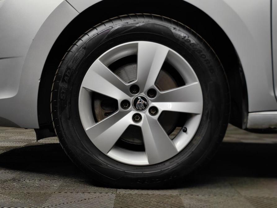 Skoda Rapid I Москва  - изображение 9