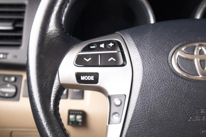 Toyota Highlander II (XU40) Рестайлинг с пробегом 2013 года, цена 2 749 000 рублей, 176761 км, внедорожник, Автокод Объявления