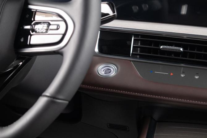Chery Tiggo 7 Pro Max I Рестайлинг с пробегом 2024 года, цена 2 999 000 рублей, 7700 км, внедорожник, Автокод Объявления