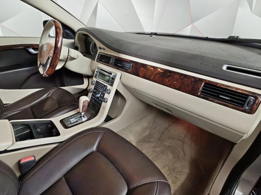 Volvo XC70 II Москва  - изображение 12