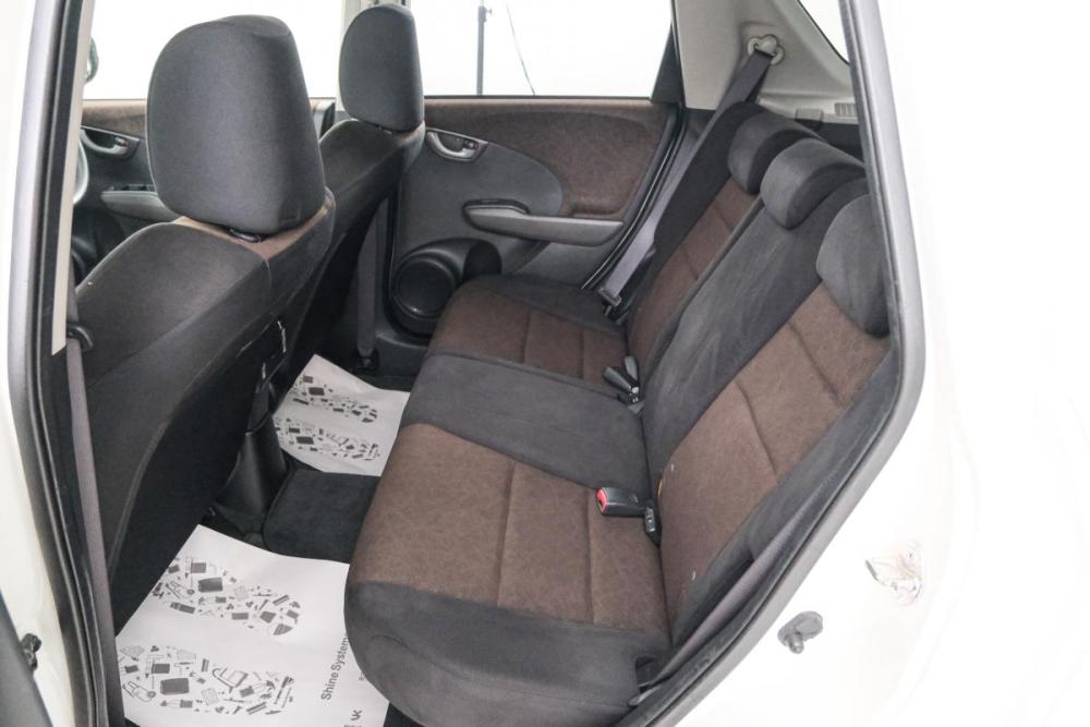 Honda Fit Shuttle I Рестайлинг Красноярск  - изображение 21