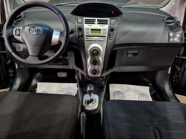 Toyota Yaris II с пробегом 2006 года, цена 470 000 рублей, 230033 км, хэтчбек, Автокод Объявления