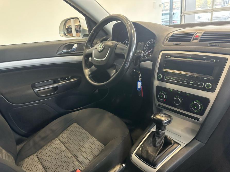 Skoda Octavia II (A5) Рестайлинг Новосибирск  - изображение 22