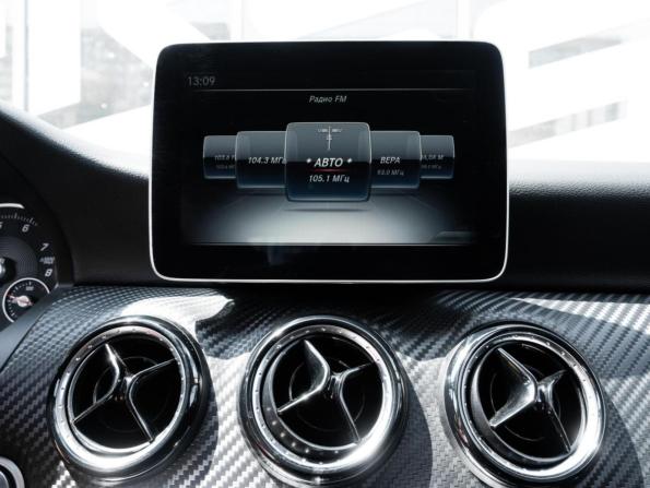 Mercedes-Benz GLA I (X156) Рестайлинг с пробегом 2018 года, цена 2 100 000 рублей, 93568 км, внедорожник, Автокод Объявления