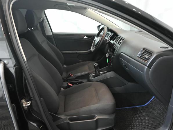 Volkswagen Jetta VI Рестайлинг с пробегом 2015 года, цена 950 000 рублей, 163892 км, седан, Автокод Объявления