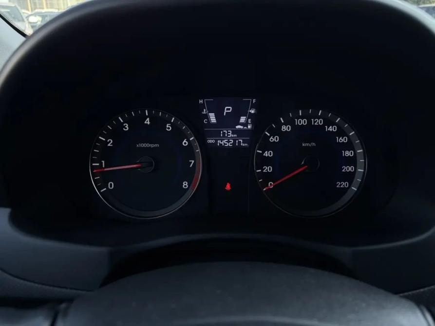 Hyundai Solaris I Волгоград  - изображение 7