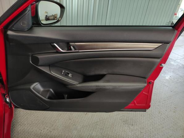 Honda Accord X с пробегом 2019 года, цена 1 995 000 рублей, 138151 км, седан, Автокод Объявления