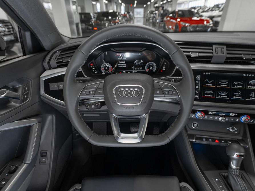 Audi Q3 II (F3) Москва  - изображение 11