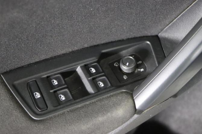 Volkswagen Tiguan II Рестайлинг с пробегом 2020 года, цена 2 079 990 рублей, 155534 км, внедорожник, Автокод Объявления