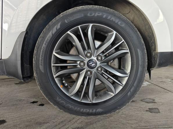 Hyundai ix35 I Рестайлинг с пробегом 2014 года, цена 1 100 000 рублей, 276553 км, внедорожник, Автокод Объявления