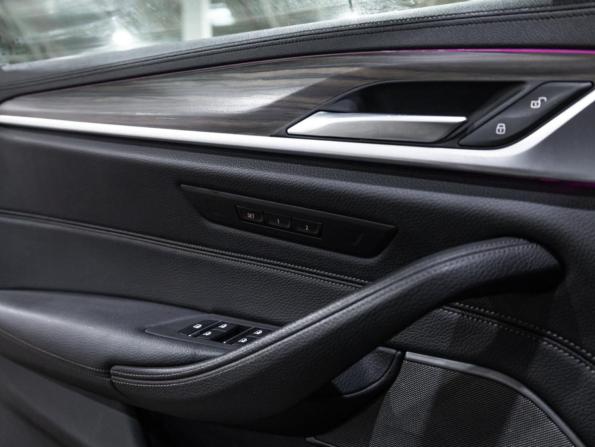 BMW 5 серии VII (G30/G31/G38) с пробегом 2018 года, цена 3 279 585 рублей, 116787 км, седан, Автокод Объявления