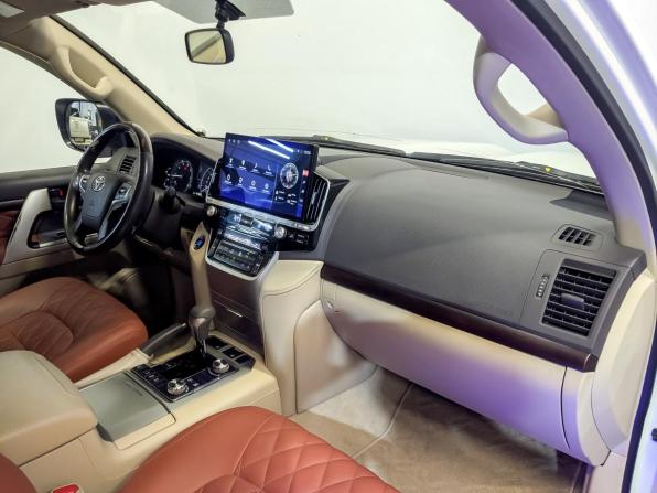 Toyota Land Cruiser 200 Series Рестайлинг 2 с пробегом 2020 года, цена 7 400 000 рублей, 127645 км, внедорожник, Автокод Объявления