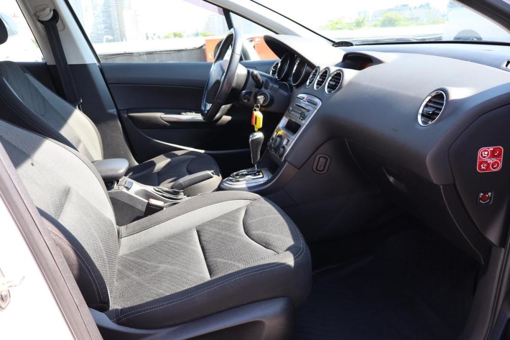 Peugeot 408 I Санкт-Петербург  - изображение 9