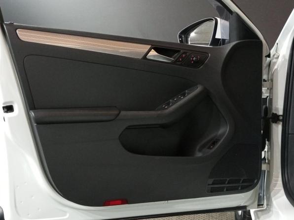 Volkswagen Jetta II Рестайлинг (China Market) с пробегом 2016 года, цена 1 300 000 рублей, 103482 км, седан, Автокод Объявления