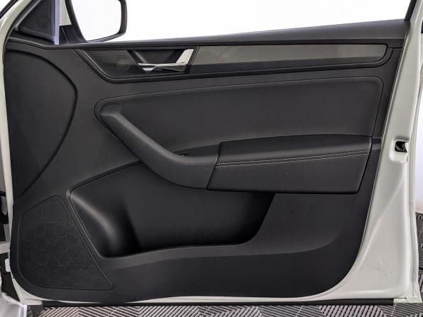Skoda Rapid II с пробегом 2020 года, цена 1 440 000 рублей, 86090 км, лифтбек, Автокод Объявления
