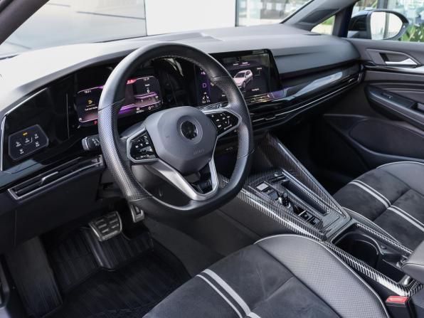Volkswagen Golf VIII с пробегом 2022 года, цена 2 849 000 рублей, 48000 км, хэтчбек, Автокод Объявления