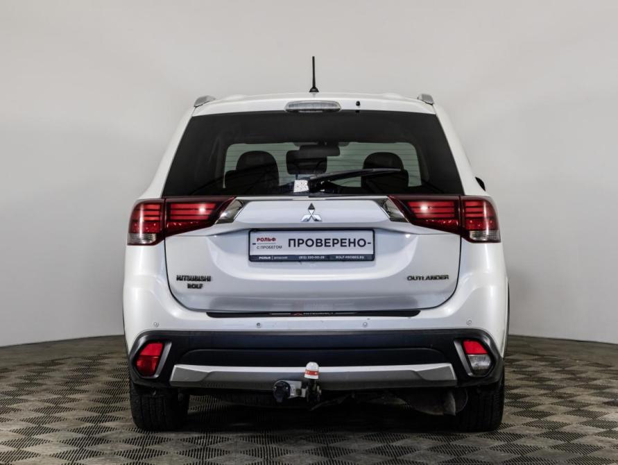 Mitsubishi Outlander III Рестайлинг 2 Санкт-Петербург  - изображение 7