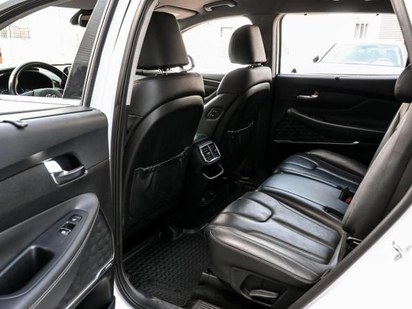 Hyundai Santa Fe IV с пробегом 2019 года, цена 3 412 600 рублей, 89118 км, внедорожник, Автокод Объявления