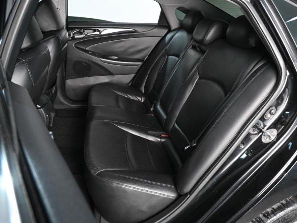 Hyundai Sonata VI (YF) с пробегом 2010 года, цена 1 049 000 рублей, 281729 км, седан, Автокод Объявления
