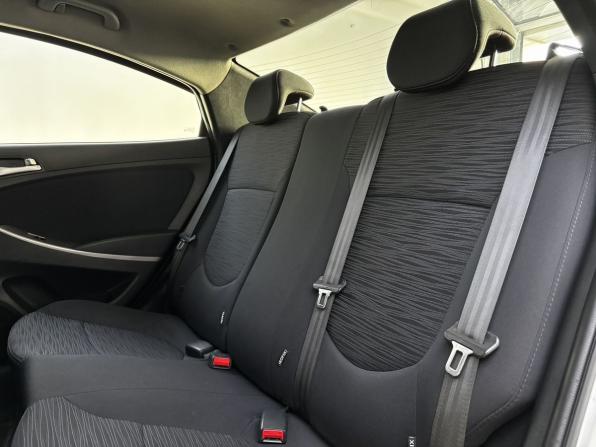 Hyundai Solaris I Рестайлинг с пробегом 2014 года, цена 1 100 000 рублей, 158391 км, седан, Автокод Объявления