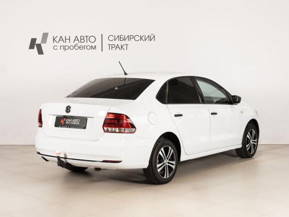 Volkswagen Polo V Рестайлинг с пробегом 2015 года, цена 800 800 рублей, 205431 км, седан, Автокод Объявления