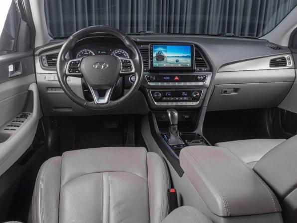 Hyundai Sonata VII (LF) Рестайлинг с пробегом 2018 года, цена 2 059 000 рублей, 92134 км, седан, Автокод Объявления