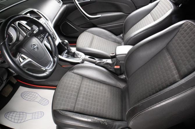 Opel Astra J Рестайлинг с пробегом 2013 года, цена 699 000 рублей, 202000 км, хэтчбек, Автокод Объявления