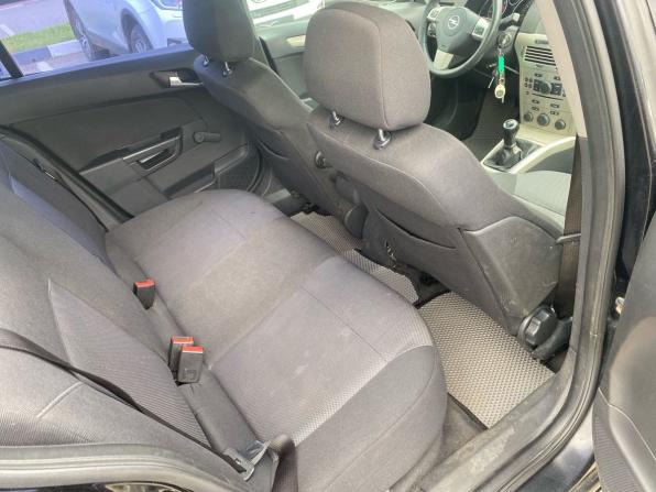 Opel Astra H Рестайлинг с пробегом 2008 года, цена 300 000 рублей, 288000 км, хэтчбек, Автокод Объявления