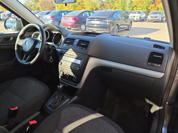 Skoda Yeti I Рестайлинг с пробегом 2014 года, цена 977 000 рублей, 184056 км, внедорожник, Автокод Объявления
