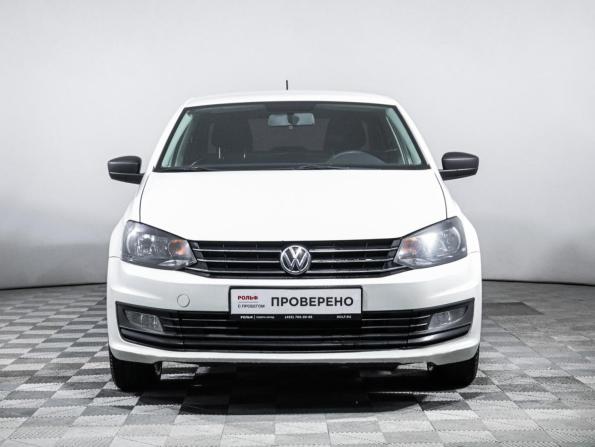 Volkswagen Polo V Рестайлинг с пробегом 2018 года, цена 869 000 рублей, 121739 км, седан, Автокод Объявления